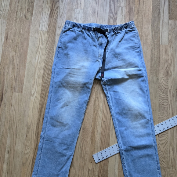 Relaxed Fit Light Blue Jeans for Men